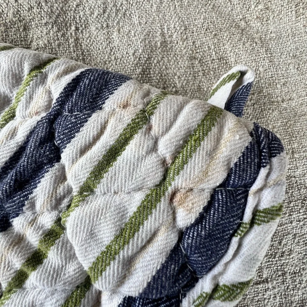 Williams Sonoma Navy and Green Striped Kitchen Set​